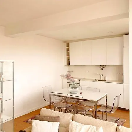 Апартаменти Casa Ajuda - With View Near Ajuda Palace